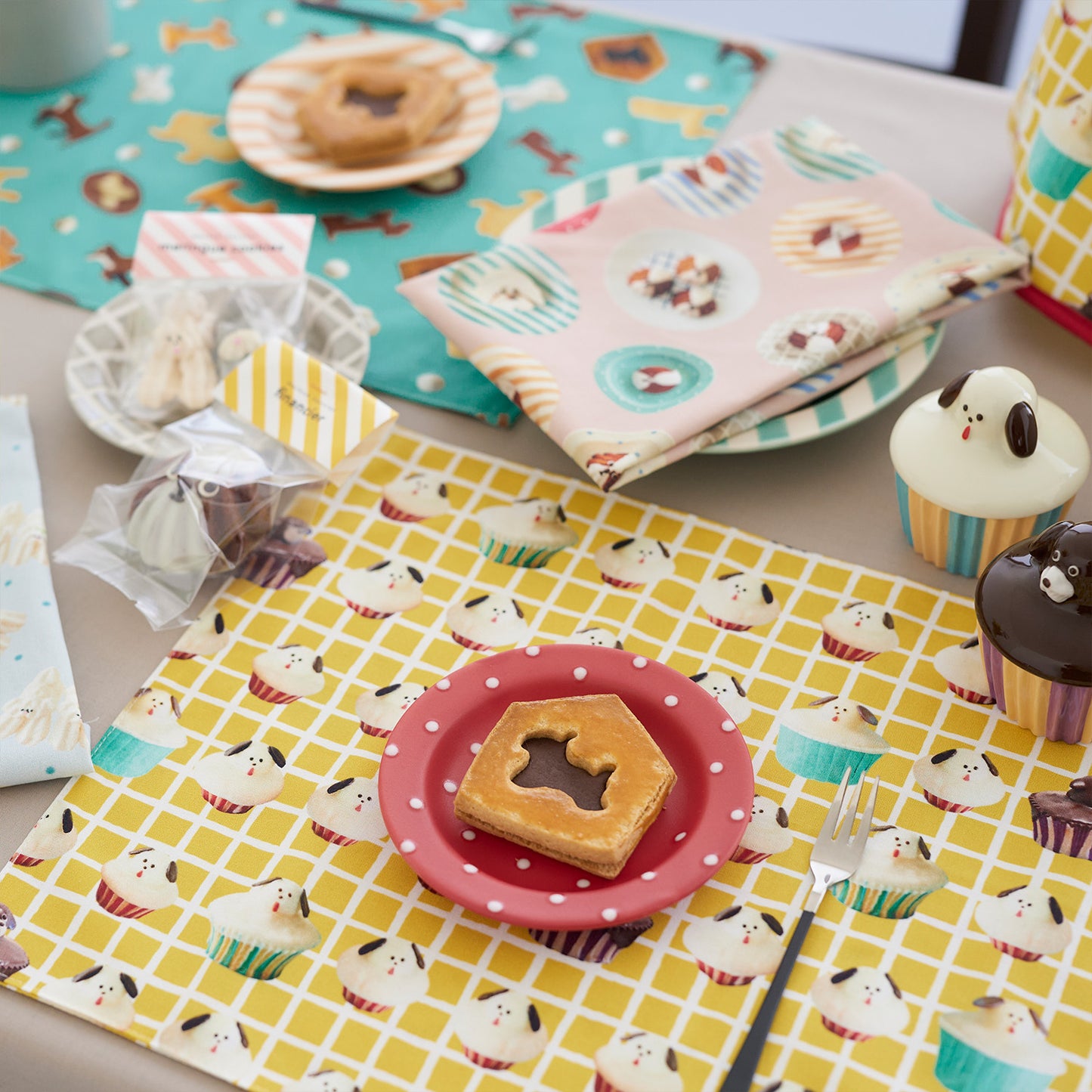 【予約販売】Maison terrier ～cupcake dogs～ 綿100%シーチング - cocca