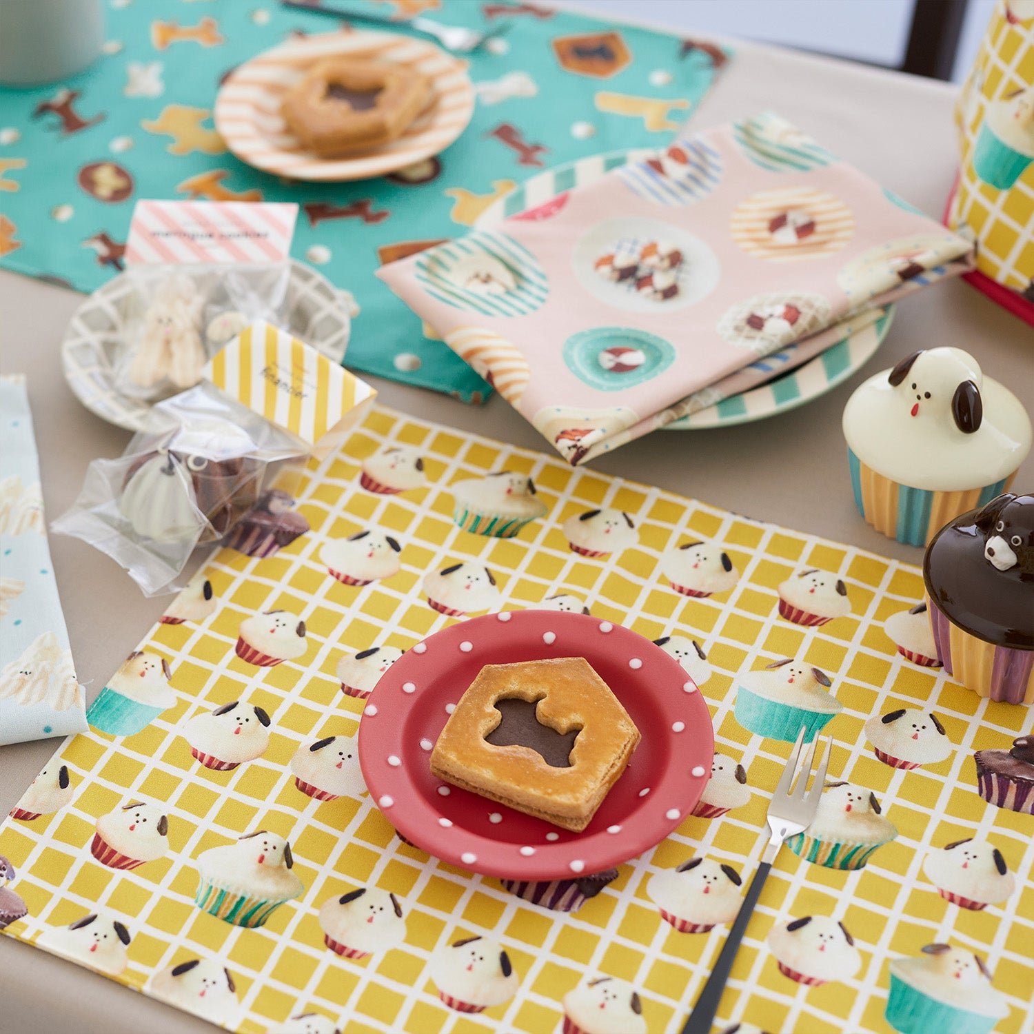 【予約販売】Maison terrier ～cupcake dogs～ 綿100%シーチング - cocca