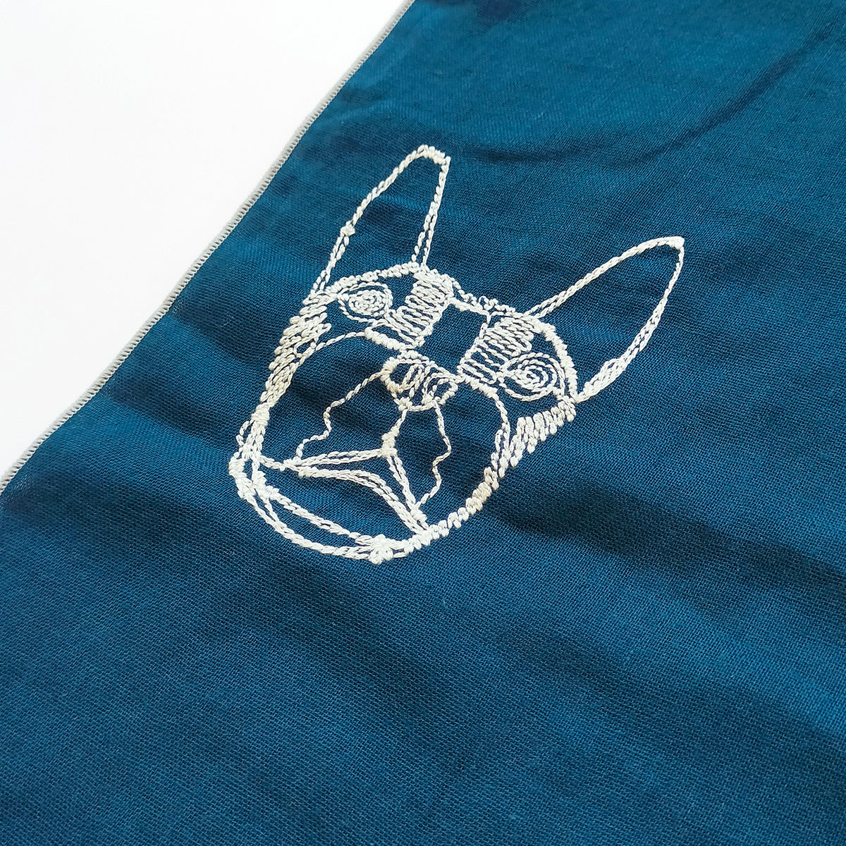 【＋HAyU】Wガーゼ刺繡ハンカチ ～綿100%～