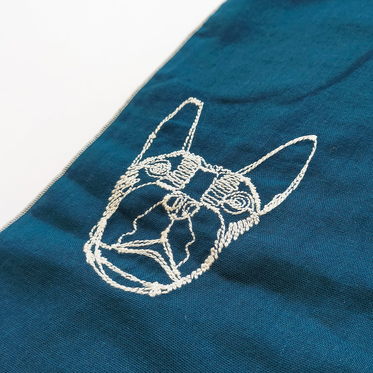 【＋HAyU】Wガーゼ刺繡ハンカチ ～綿100%～