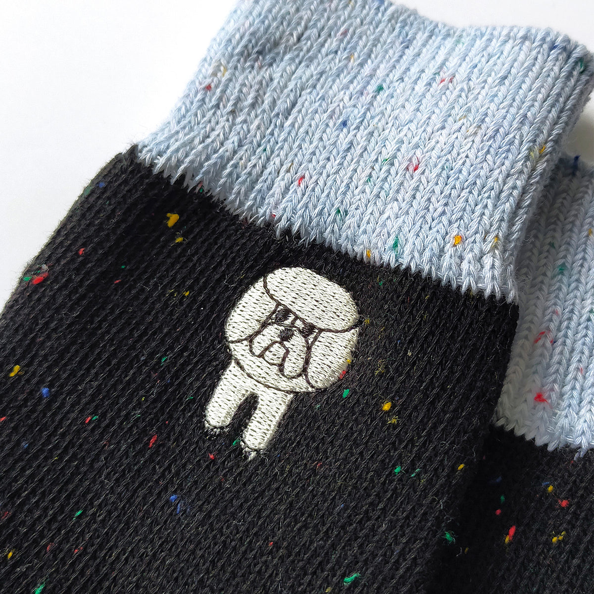 【＋HAyU】ネップ入り刺繍ソックス ～ニット～