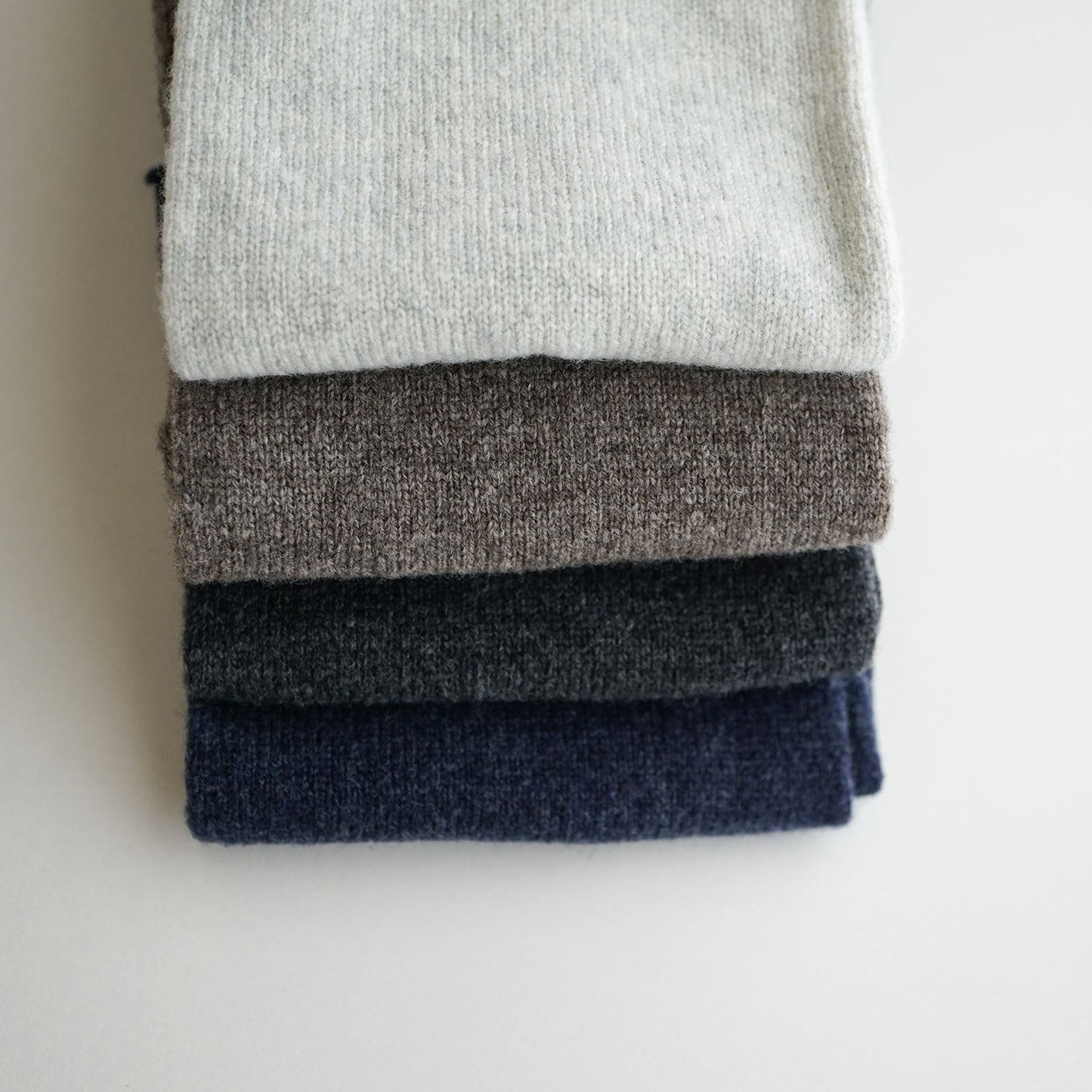 NISHIGUCHI KUTSUSHITA メリノウール100％アームウォーマー