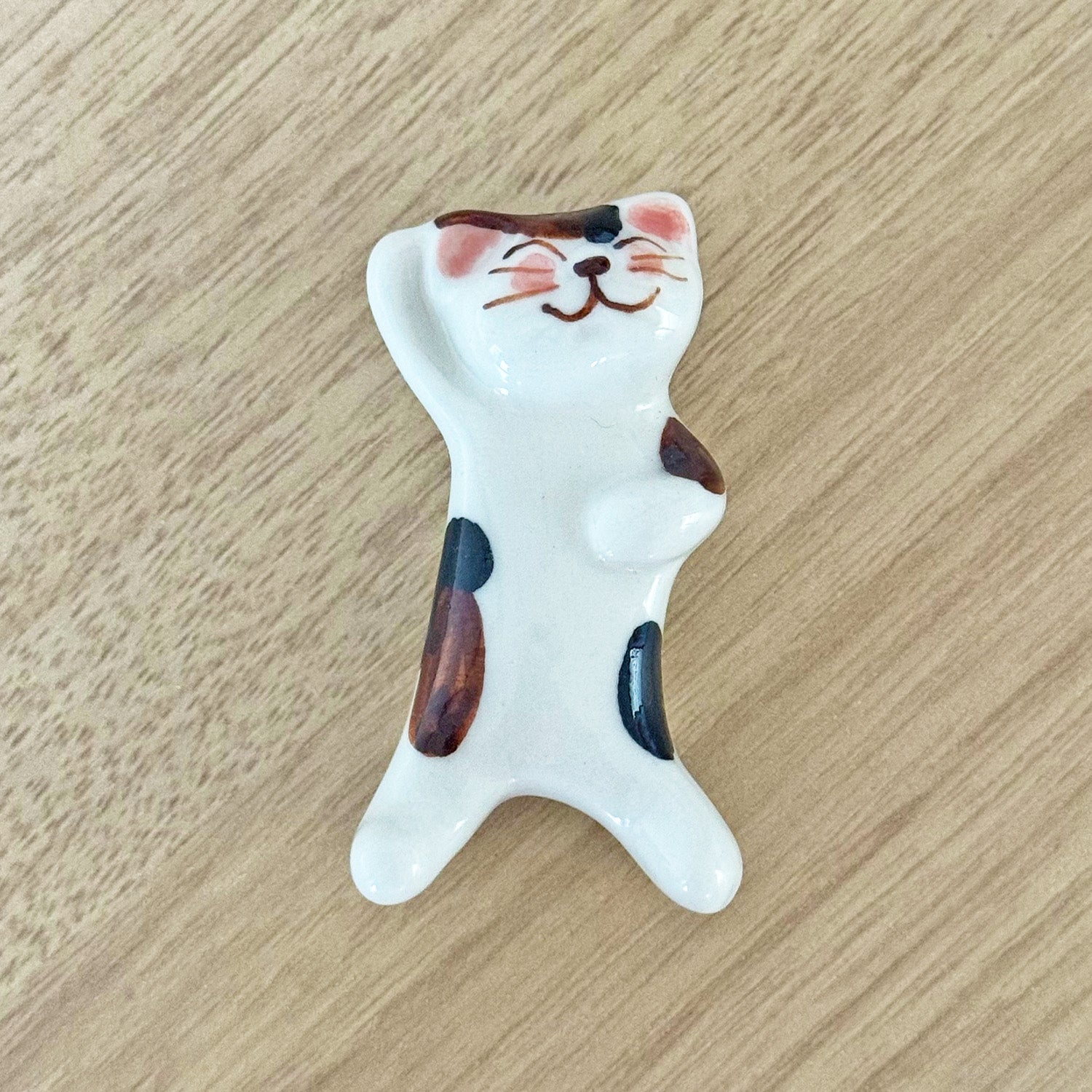 cocca(コッカ) ｜生地通販｜【波佐見】寝ころび猫 箸置き