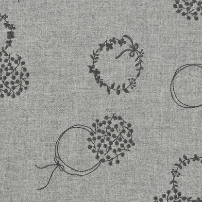 杢ビエラ起毛 綿100％  ～刺繍 リース花柄～