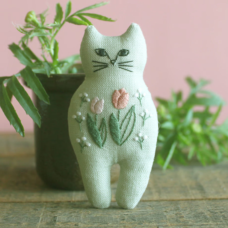 【キット】nekogao 刺繍ブローチ - cocca