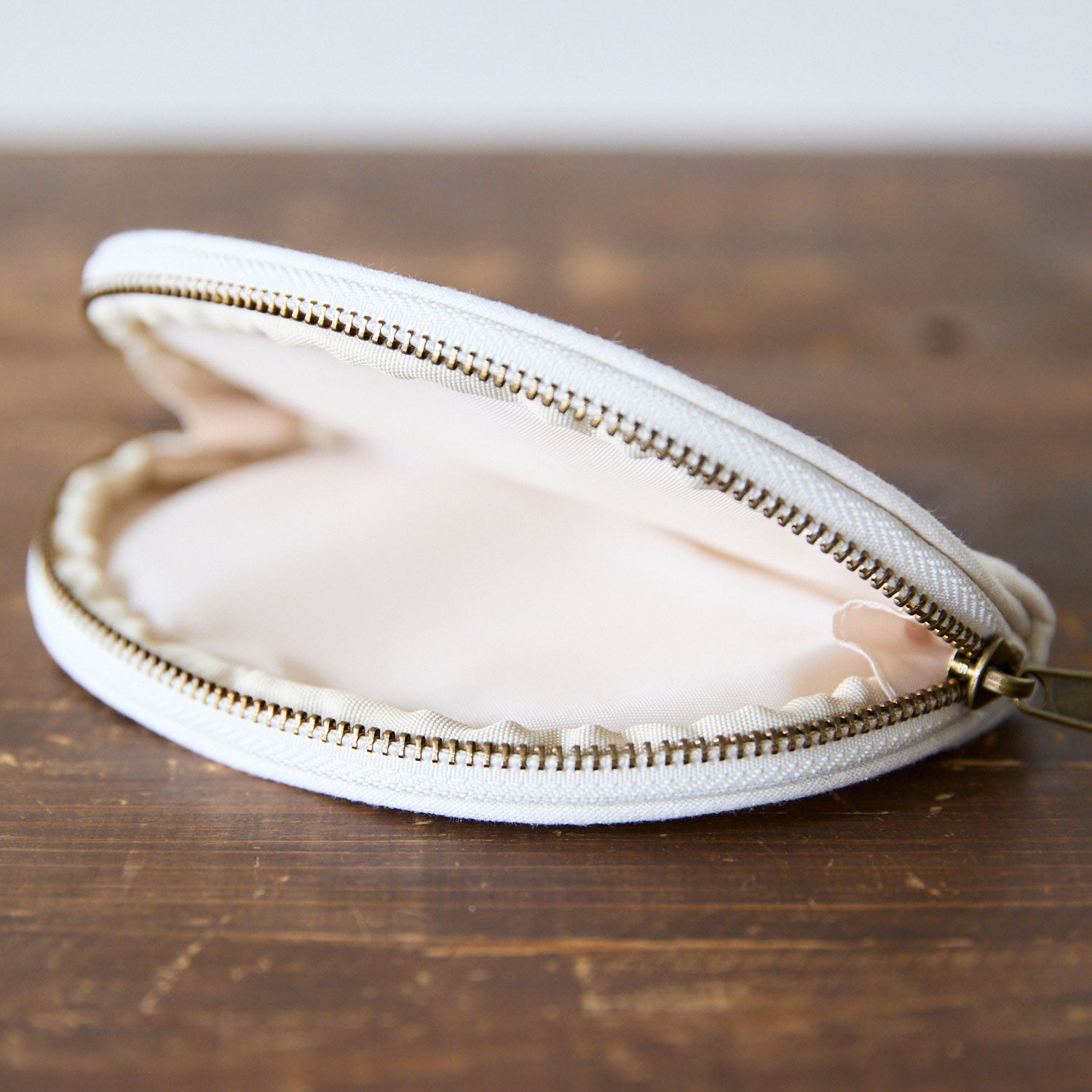 cocca(コッカ) ｜生地通販｜【＋HAyU fabric】-glasses case- 刺繍ポーチ