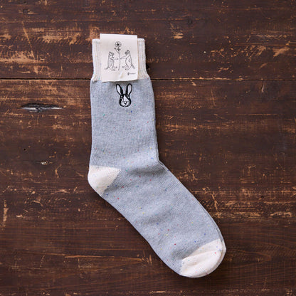 【＋HAyU】ネップ入りニット刺繍ソックス