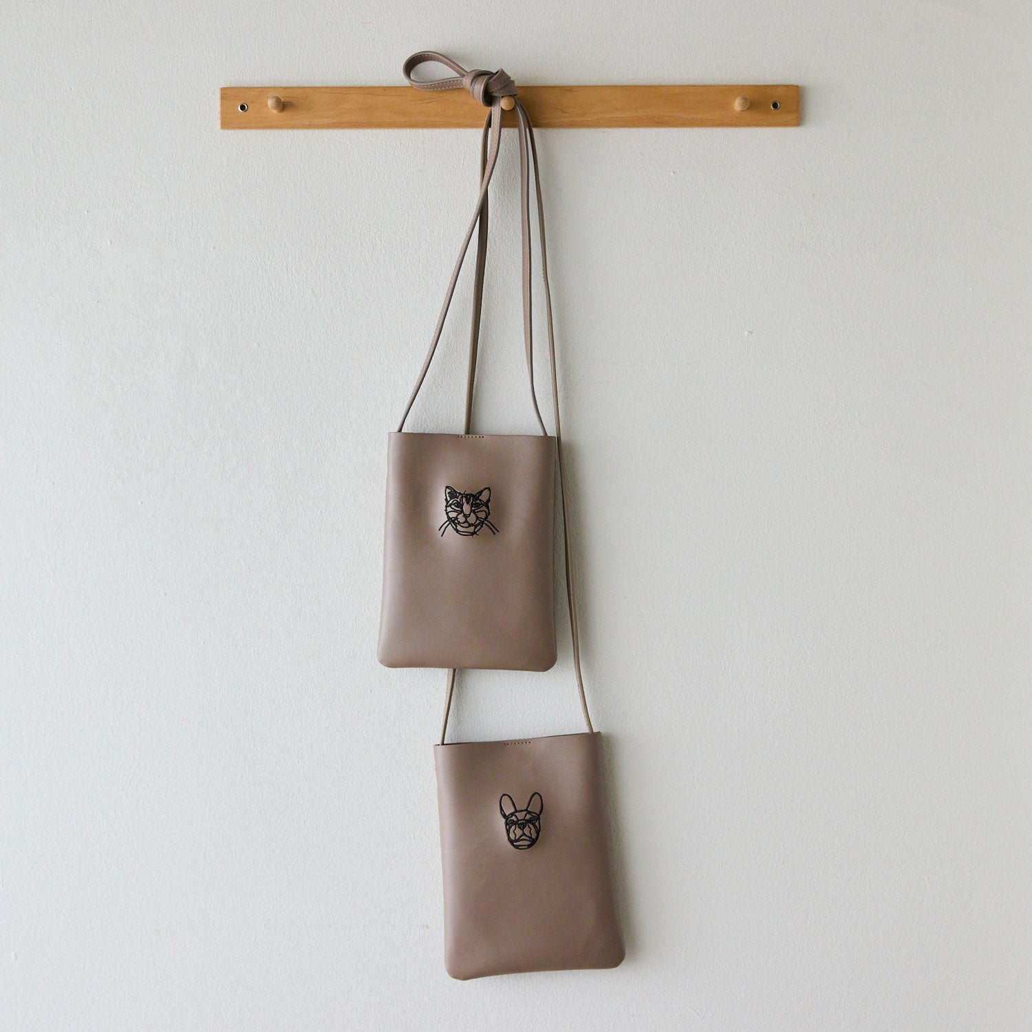 【＋HAyU】刺繍ミニショルダーバッグ