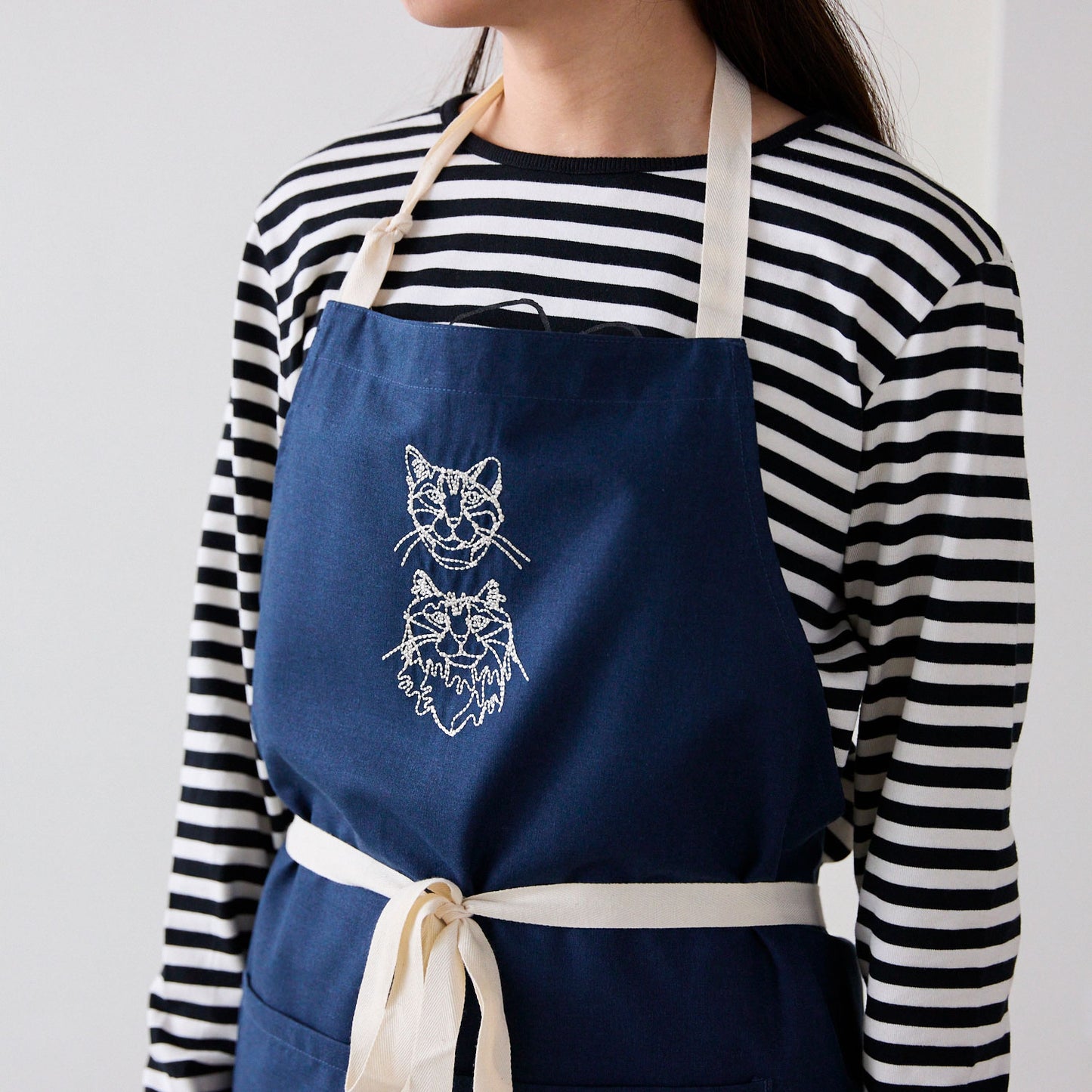 【＋HAyU fabric】-kitchen fabrics- コットンリネン刺繍エプロン