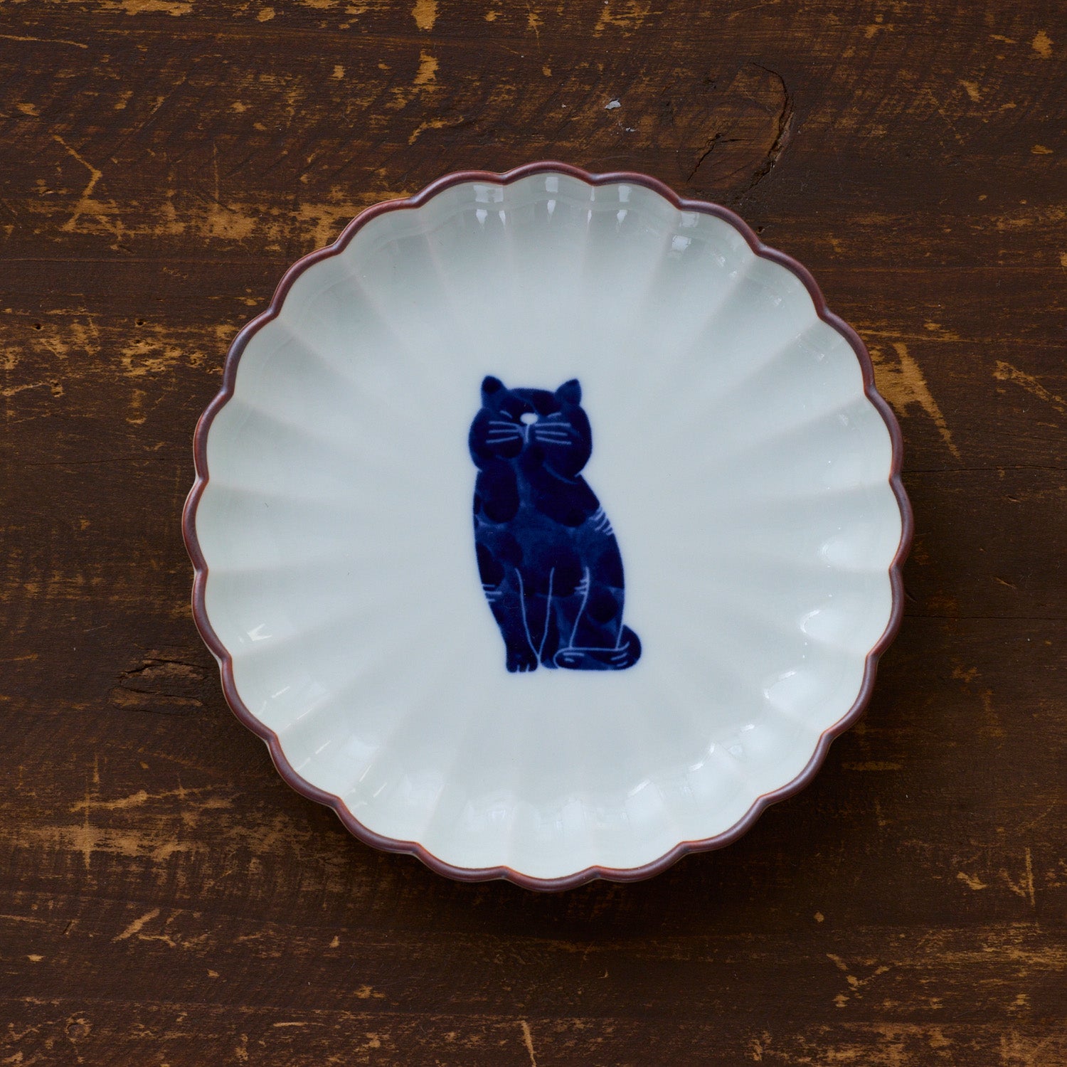 陶器製箱　菊の御紋　印銘あり　212 陶器製箱 菊の御紋 印銘あり 212