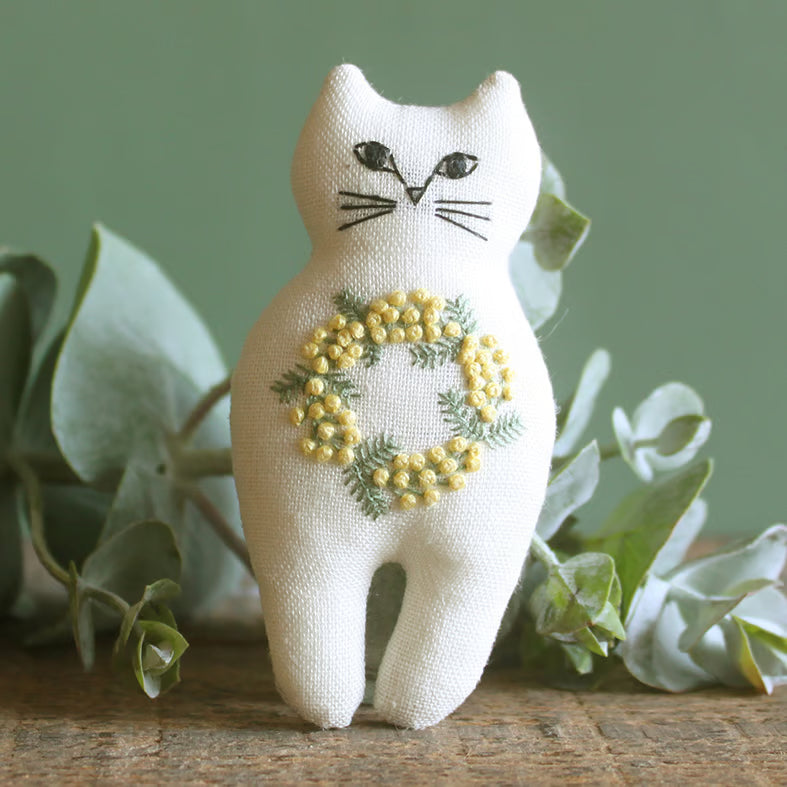 【キット】nekogao 刺繍ブローチ - cocca