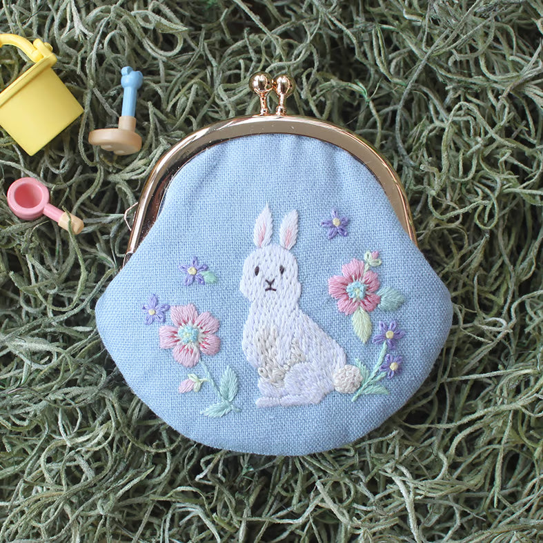 【キット】chicchi 刺繍がま口