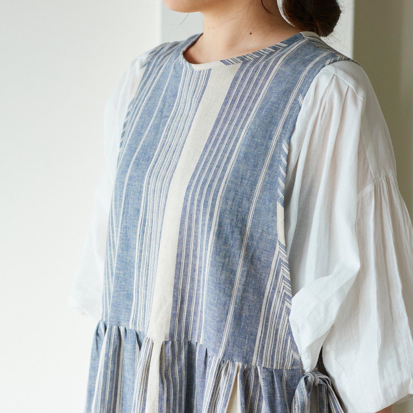 【cocca for】 日に日になじむ、エプロンワンピース "播州織ハーフリネン"
