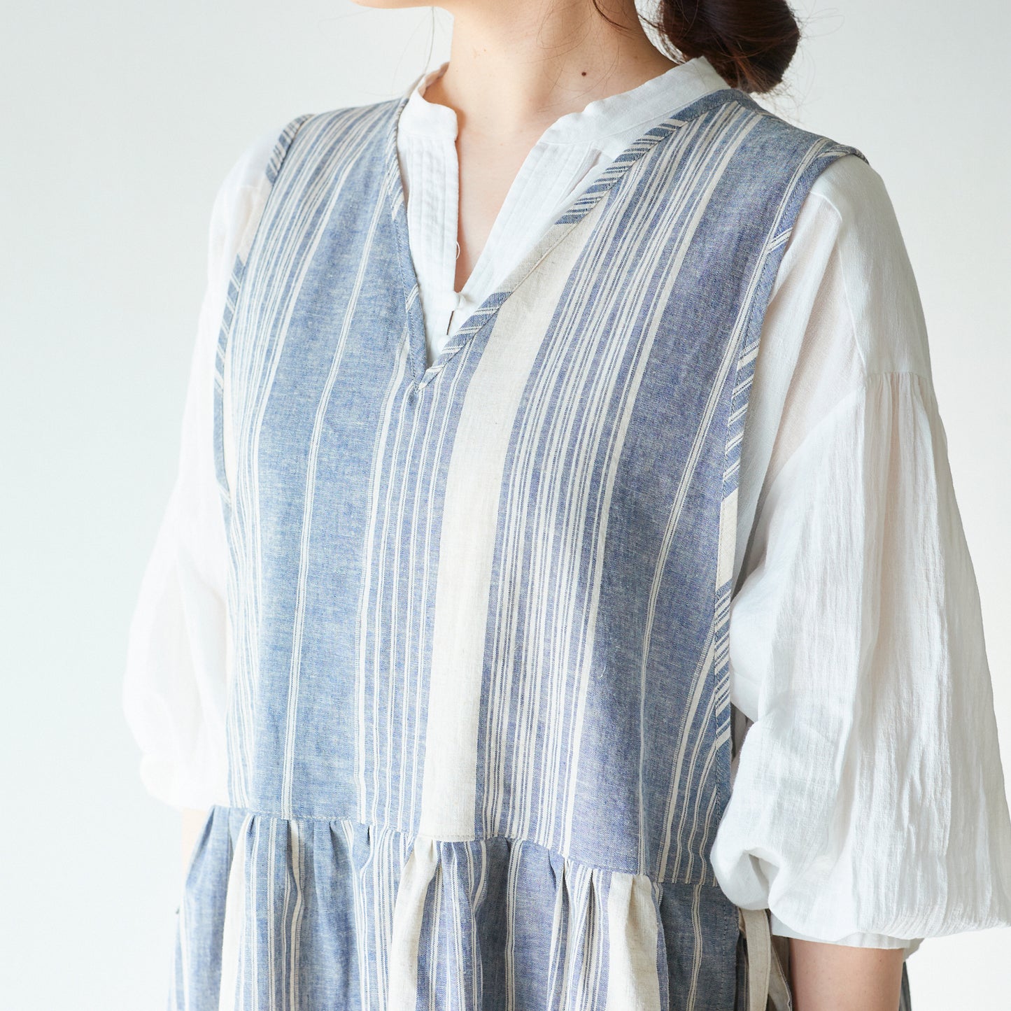 【cocca for】 日に日になじむ、エプロンワンピース "播州織ハーフリネン"