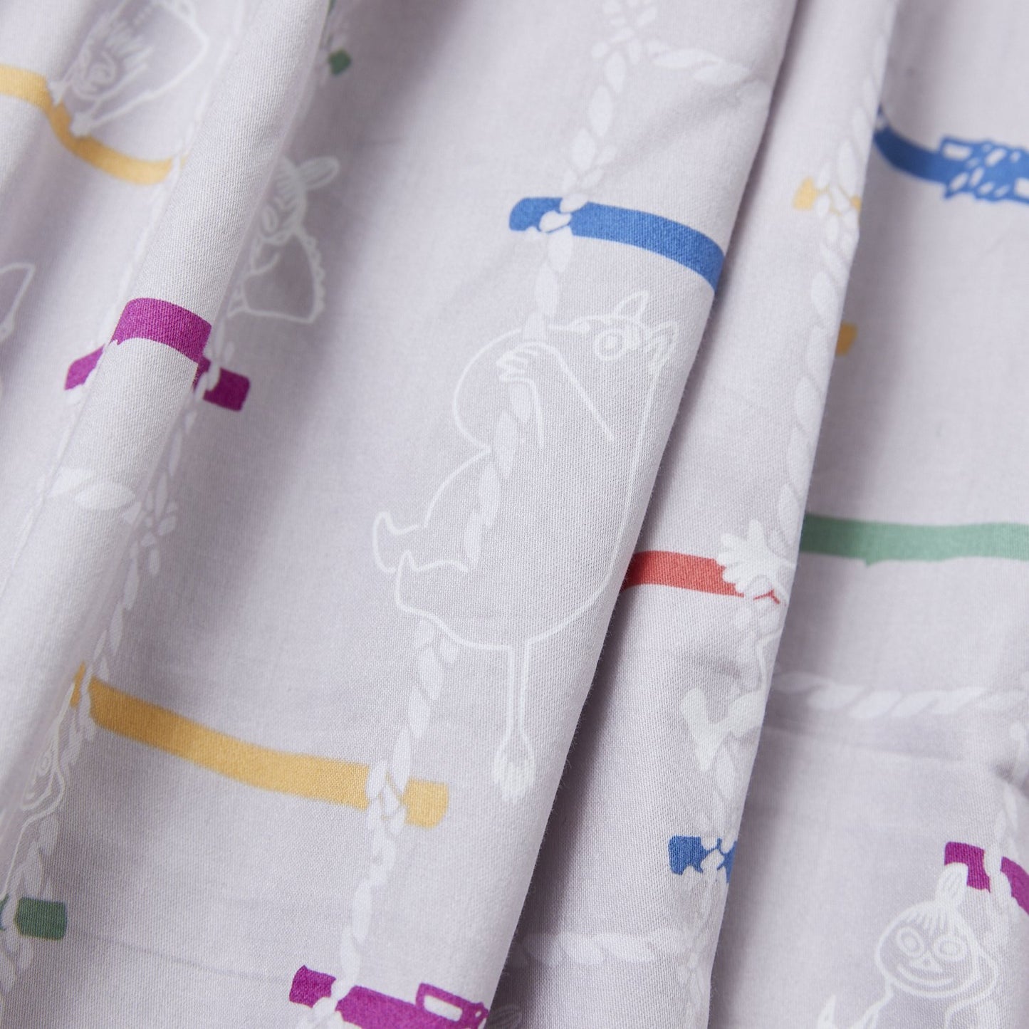 (無料サンプル)MOOMIN ムーミン ～ぐらぐら～ 綿100%サテン - cocca