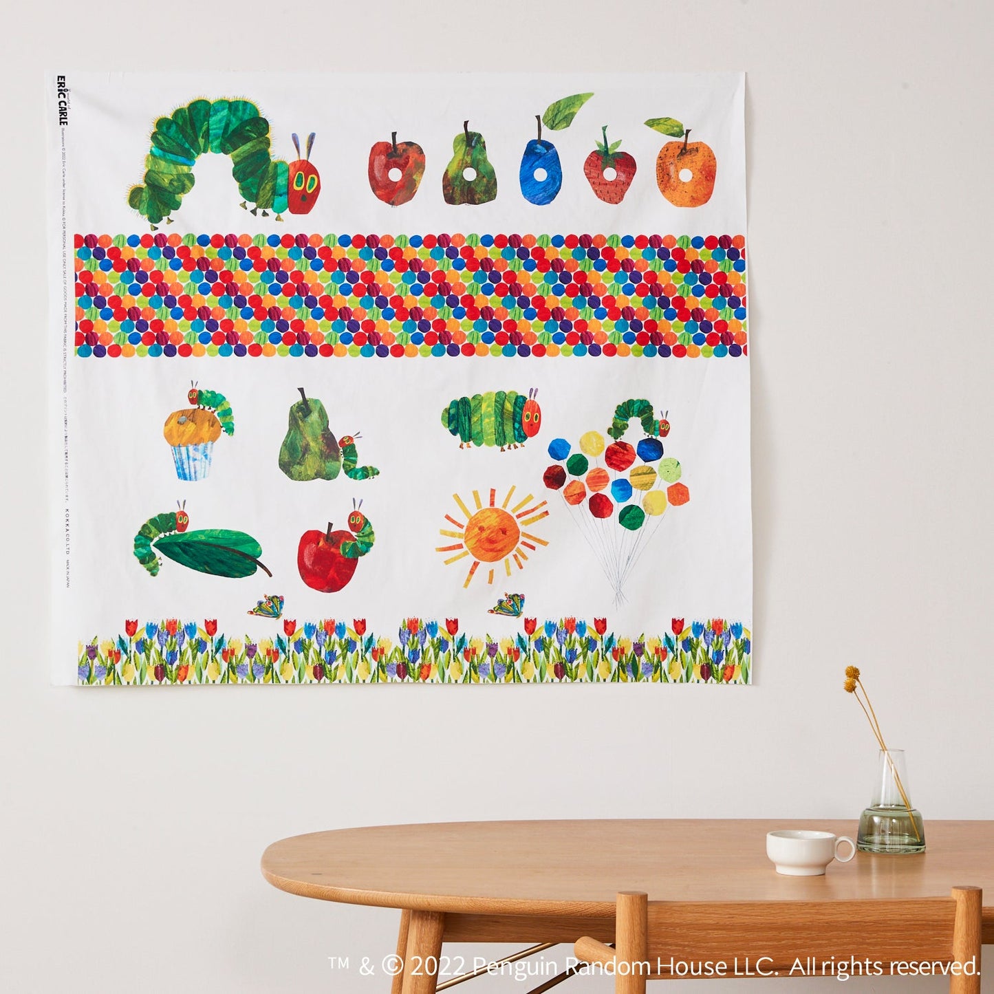 【cocca限定商品】エリック・カール はらぺこあおむし "絵本そのままパネル" オックス綿100％