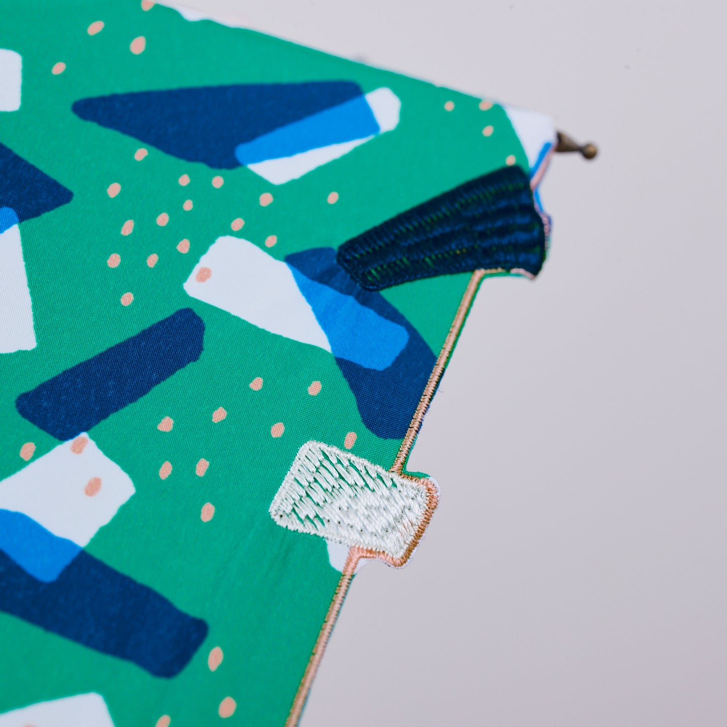 【SALE】【晴雨兼用】coccaの日傘雨傘 Kumo ‐雲- 刺繍(ショート)